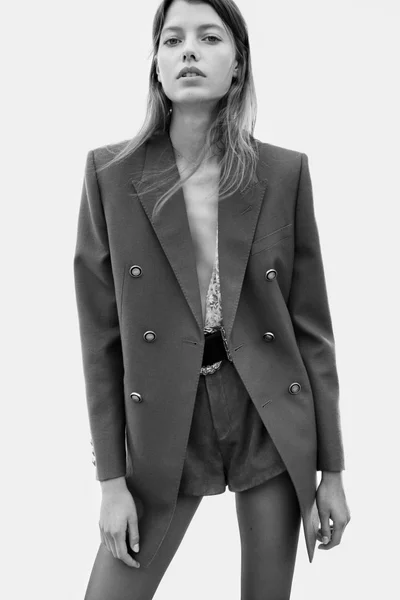 Look 10